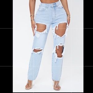 Light-wash Boyfriend jeans